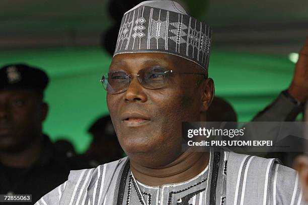 Nigerian Vice President Atiku Abubakar looks at the crowd 20 December 2006 in Tafawa Balewa Square in Lagos, where he came to seek the presidential...