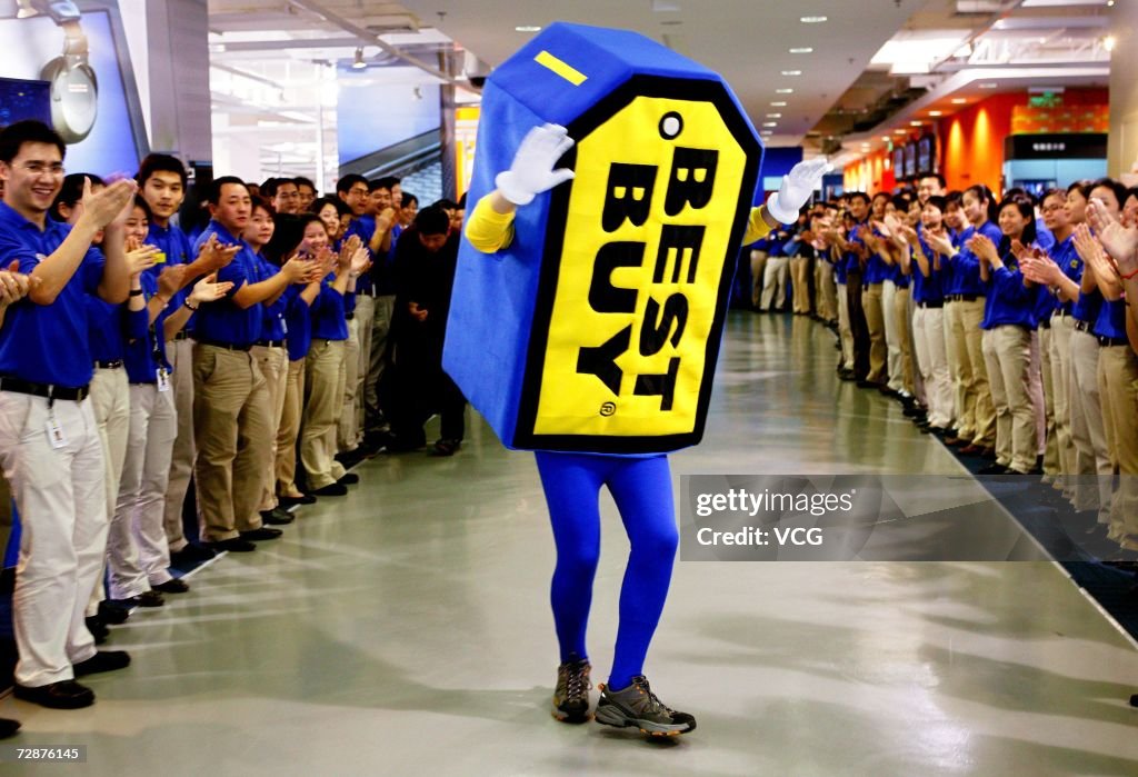 Best Buy to Open in Shanghai