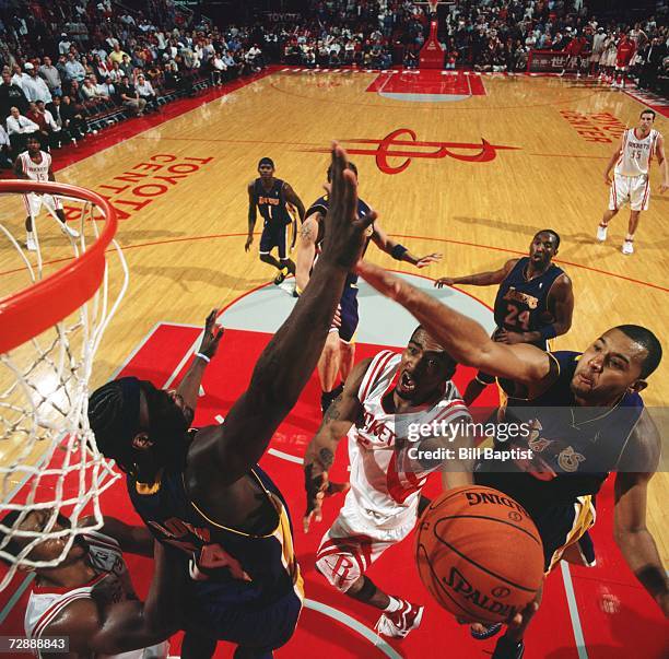 Brian Cook Rockets Kwame Head Photos and Premium High Res Pictures - Getty Images