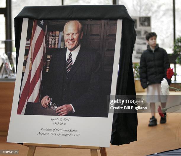 Gerald R. Ford Pen Gerald R Ford Library Photos and Premium High Res Pictures - Getty Images