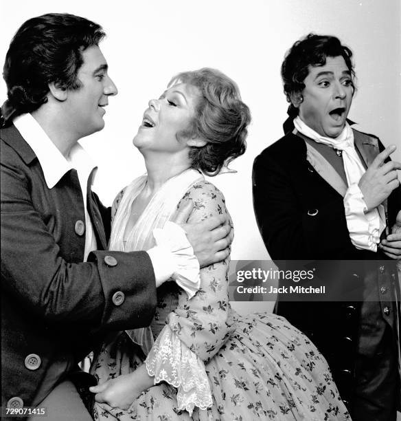 Metropolitan Opera's "Manon Lescaut" starring Renata Scotto, Plácido Domingo, and Pablo Elvira, in March 1980. Photo by Jack Mitchell/Getty Images