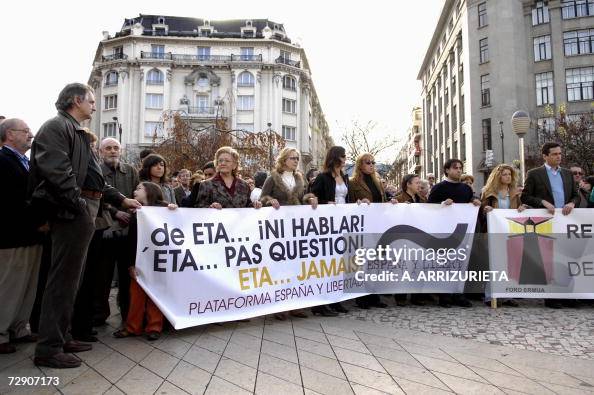 Basque Pritest Anti Basque nationalist groups 'Espana y Libertad' and 'Foro de ...