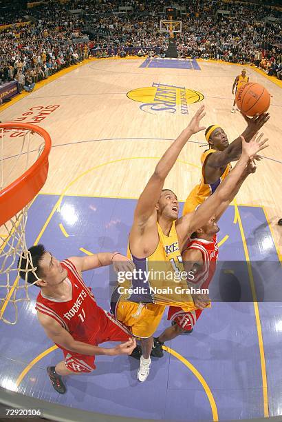 Brian Cook Rockets Kwame Head Photos and Premium High Res Pictures - Getty Images