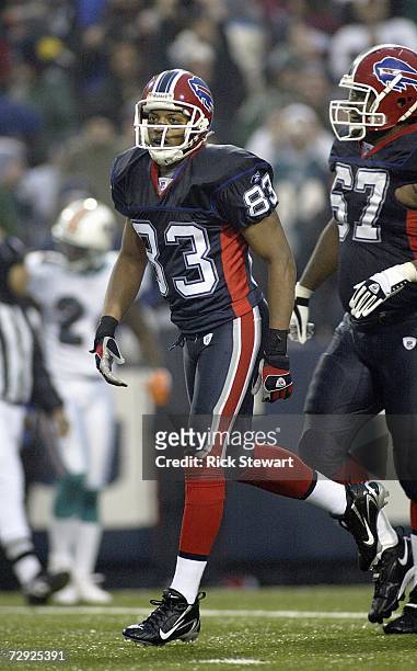 Lee Evans of the Buffalo Bills jogs on the field during the game against the Miami Dolphins on December 17, 2006 at Ralph Wilson Stadium in Orchard...