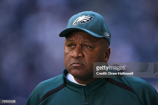 Running backs coach Ted Williams of the Philadelphia Eagles watches warmups during the game against the Dallas Cowboys on December 25, 2006 at Texas...
