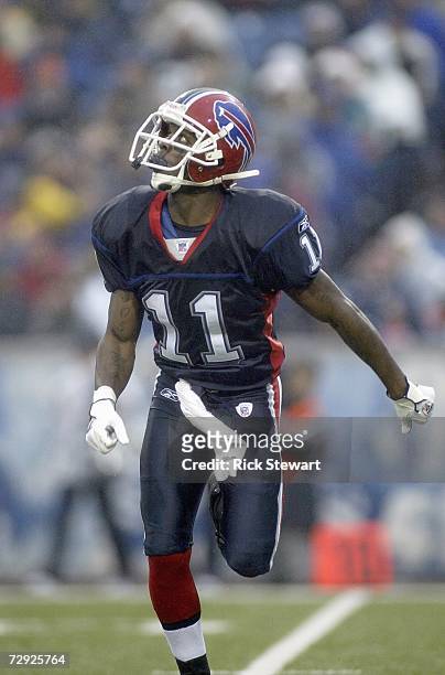 Roscoe Parrish of the Buffalo Bills looks to make the catch during the game against the Miami Dolphins on December 17, 2006 at Ralph Wilson Stadium...