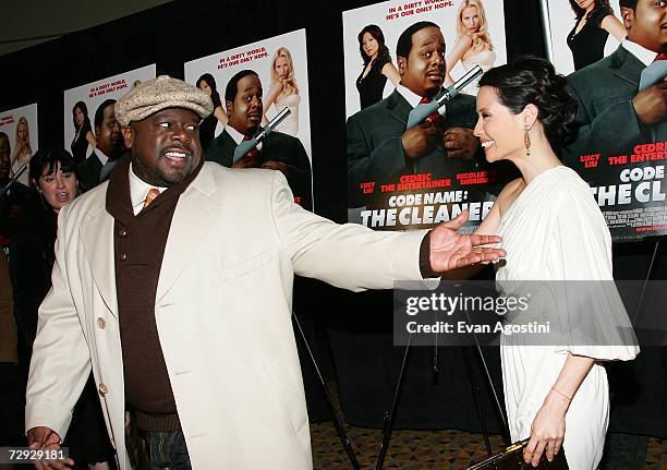 Actors Lucy Liu and Cedric The Entertainer attend the premiere of ''Code Name: The Cleaner'' at The Empire 25, January 04, 2007 in New York City.