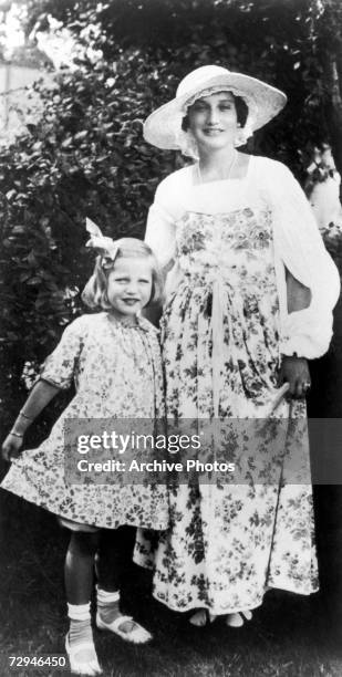 'Little' Edith Bouvier Beale , a cousin of Jacqueline Kennedy Onassis, with her mother 'Big Edie' , 1922.