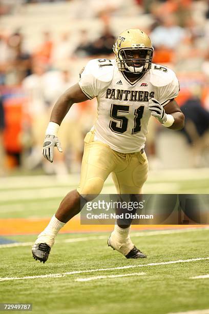 Linebacker H.B. Blades of the University of Pittsburgh Panthers looks to make a tackle against the Syracuse University Orange at the Carrier Dome on...