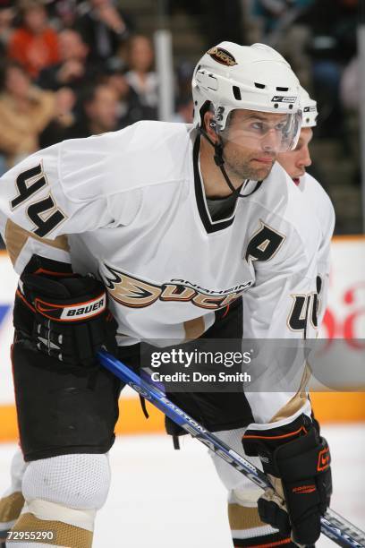 Rob Niedermayer of the Anaheim Ducks readies for a faceoff during a game against the San Jose Sharks on December 26, 2006 at the HP Pavilion in San...