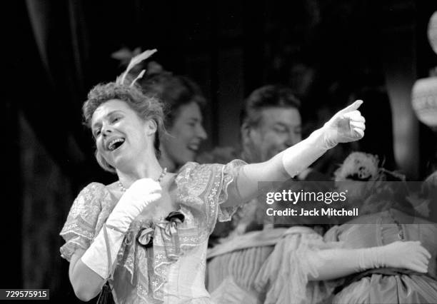 David Rendall Opera Blegen Photos and Premium High Res Pictures - Getty Images