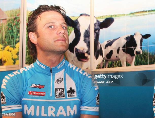 Cyclist of the German Milram team Italian Alessandro Petacchi poses 10 January 2007 at the AWD-Dome in Bremen, during the presentation of their team....