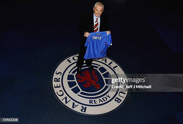 Walter Smith is unveiled as the new Rangers manager at their Murray Park training ground on January 10, 2007 in Glasgow, Scotland. Smith replaces...