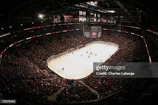 General view of the Bell Centre is seen as the Montreal Canadiens take on the Philadelphia Flyers at the Bell Centre on December 21, 2006 in...