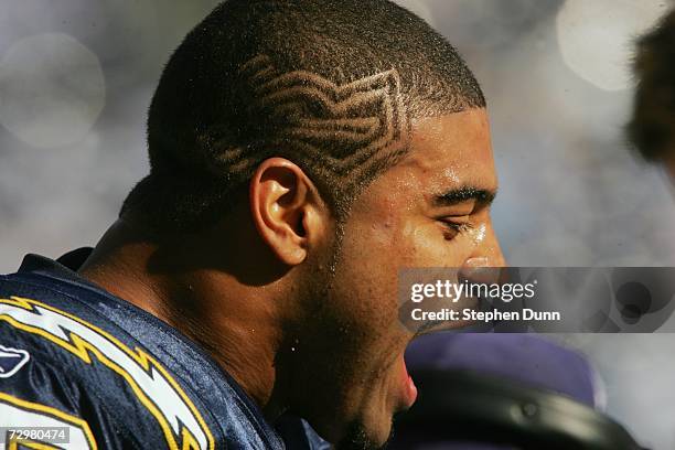 Detail view shows the hair design of linebacker Shawne Merriman of the San Diego Chargers against the Arizona Cardinals at Qualcomm Stadium on...