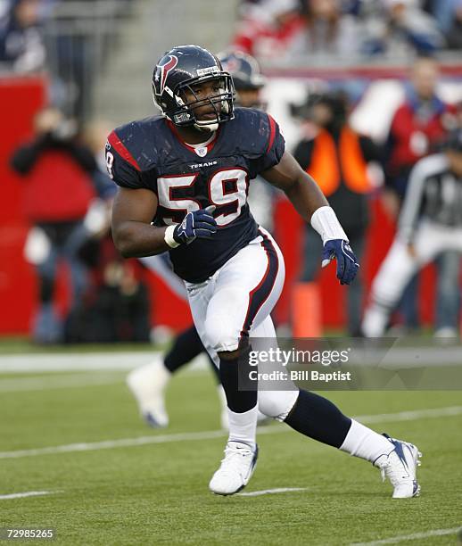 Linebacker DeMeco Ryans of the Houston Texans during the game against the New England Patriots at Gillette Stadium on December 17, 2006 in...