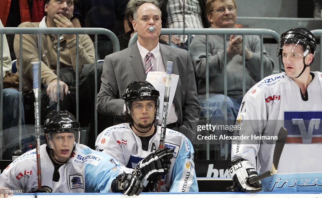 Adler Mannheim v Hamburg Freezers