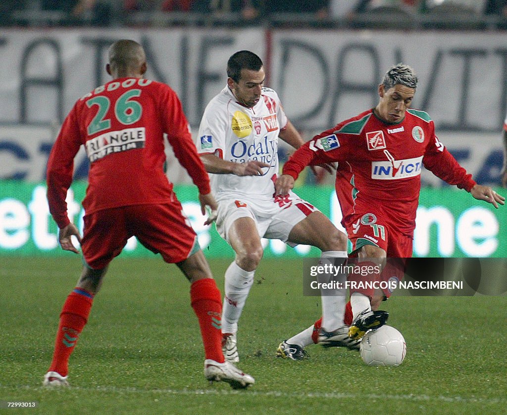 Sedan's French midfielder Nadjim Abdou and Sedan's French forward