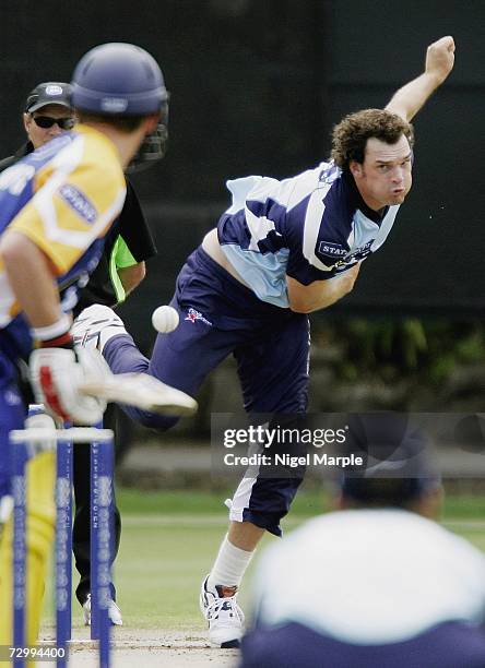 Kyle Mills of Auckland in action during the Twenty20 match between Auckland and Otago at the Eden Park Outer Oval January 14, 2007 in Auckland, New...