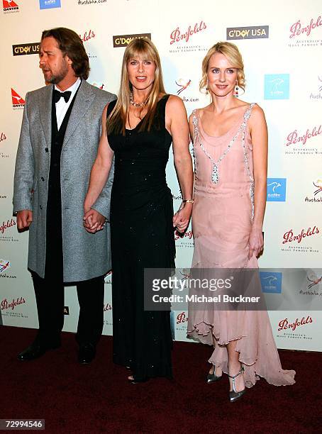 Actor Russell Crowe, Terri Irwin and actress Naomi Watts arrive at the G'Day USA Penfolds Black Tie Icon Gala at the Hyatt Regency Century Plaza on...