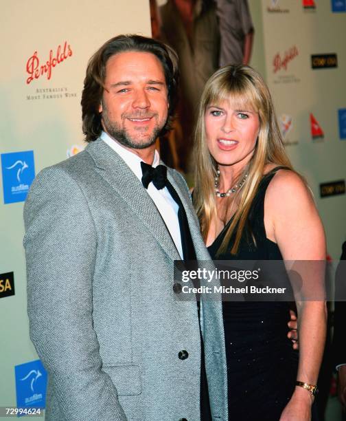 Actor Russell Crowe and Terri Irwin arrive at the G'Day USA Penfolds Black Tie Icon Gala at the Hyatt Regency Century Plaza on January 13, 2007 in...