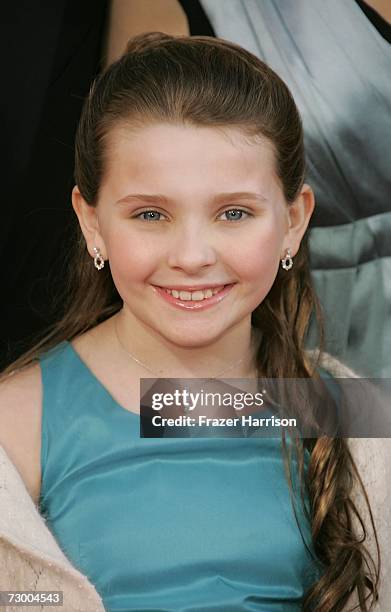 Actress Abigail Breslin arrives at the 64th Annual Golden Globe Awards at the Beverly Hilton on January 15, 2007 in Beverly Hills, California.