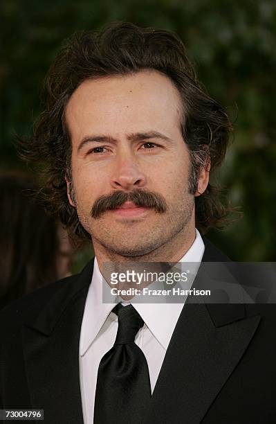 Actor Jason Lee arrives at the 64th Annual Golden Globe Awards at the Beverly Hilton on January 15, 2007 in Beverly Hills, California.