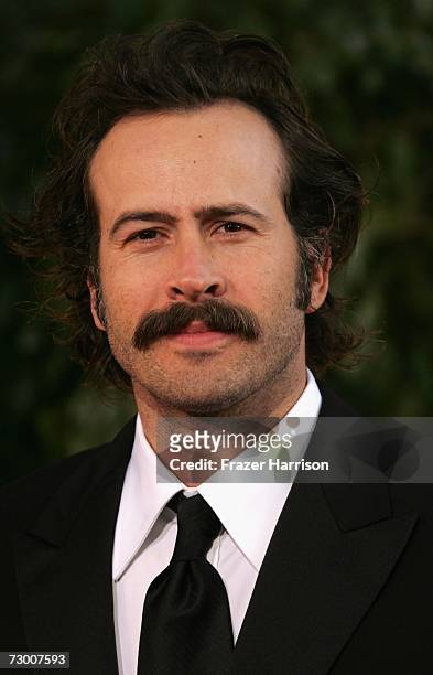 Actor Jason Lee arrives at the 64th Annual Golden Globe Awards at the Beverly Hilton on January 15, 2007 in Beverly Hills, California.