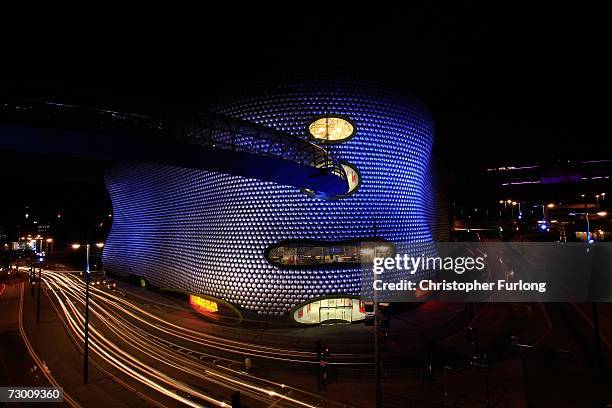 The futuristic landmark Selfridges store in Birmingham dominates the skyline of the city's Bullring Shopping Centre on 15 January 2007, Birmingham,...