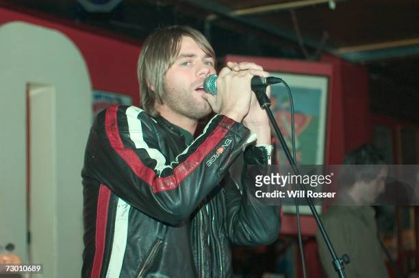 Brian McFadden performing at the 100 club. 29/11/04.