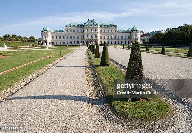 austria, vienna, belvedere palace, view from gardens - belvedere palace vienna foto e immagini stock