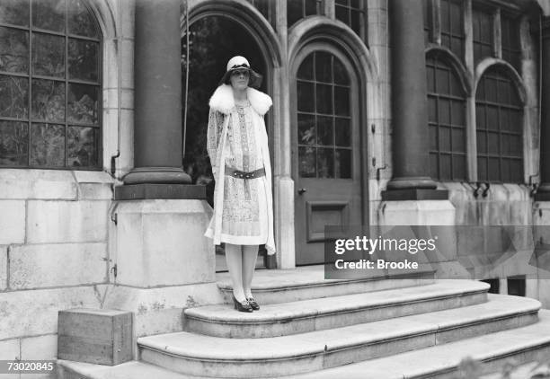 American aviatrix, Amelia Earhart at the house of the Hon. Mrs Guest in Park Lane, London, before leaving for the races at Ascot, 22nd June 1928.