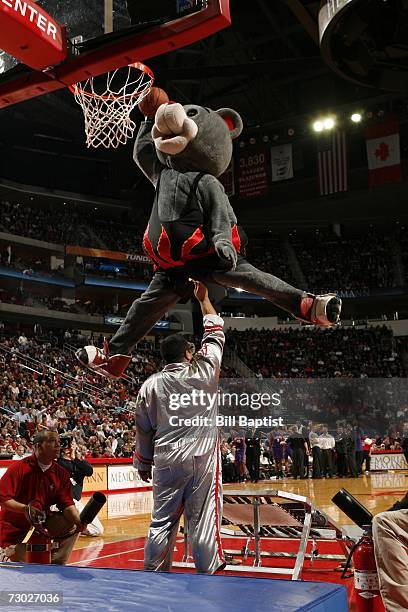 Cluth Houston Rockets 1,294 Rockets Mascot Photos & High Res Pictures - Getty Images