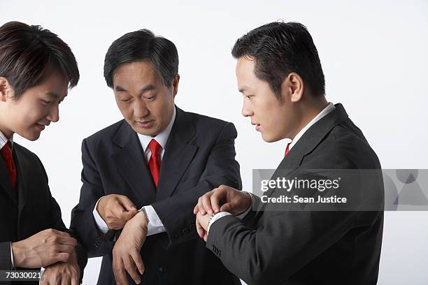Cynchronizing 250 Synchronizing Stock Photos, High-Res Pictures, and Images - Getty ...