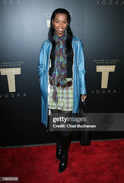 Actress Vanessa Williams attends Trump Vodka launch party at Les Deux on January 17, 2007 in Los Angeles, California.