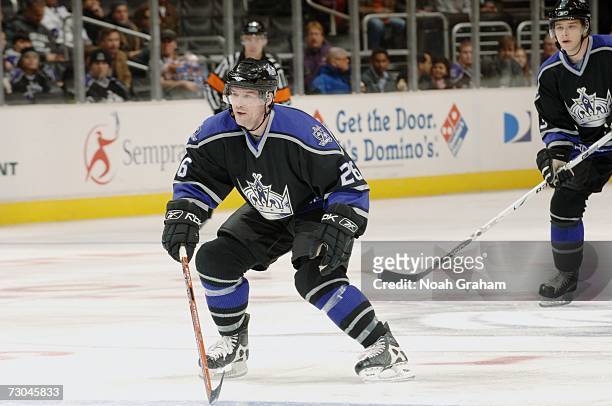 Marty Murray of the Los Angeles Kings skates against the Calgary Flames on December 19, 2006 at Staples Center in Los Angeles, California. The Flames...