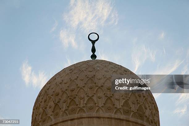 scenic view of the dome in mosque - jumeirah mosque stock pictures, royalty-free photos & images