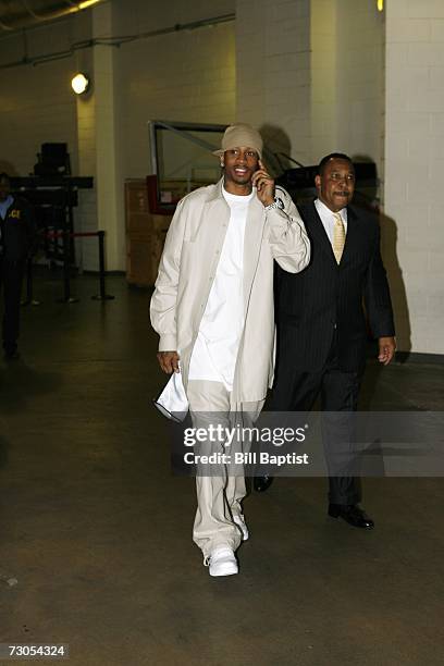 Allen Iverson of the Denver Nuggets arrives at the Toyota Center January 20, 2007 in Houston, Texas. NOTE TO USER: User expressly acknowledges and...