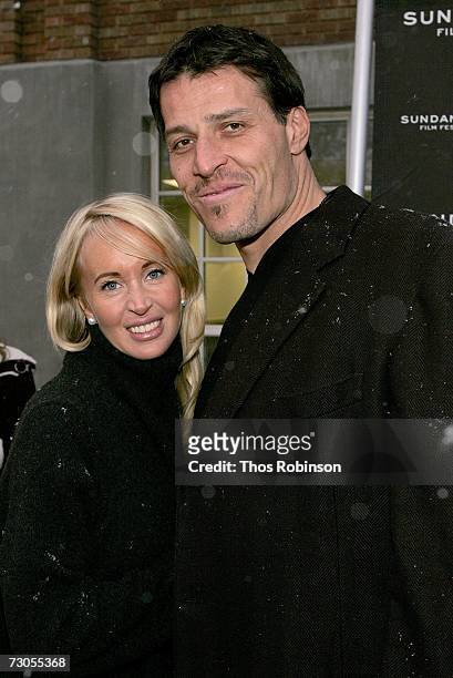 35 Tony Robbins And Wife Stock Photos, High-Res Pictures, and