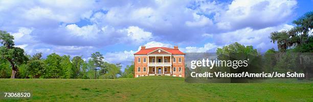"drayton hall, historic plantation from 1738, charleston, south carolina" - drayton manor stock-fotos und bilder