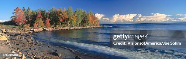 "grand islands national recreation area, lake superior, michigan" - lagos state fotografías e imágenes de stock