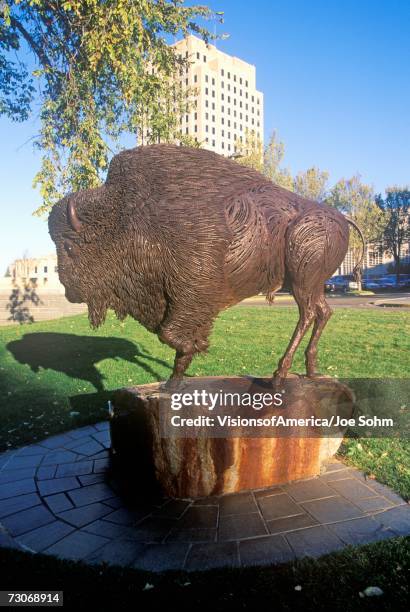 "state capitol of north dakota, bismarck" - bismarck north dakota stock pictures, royalty-free photos & images