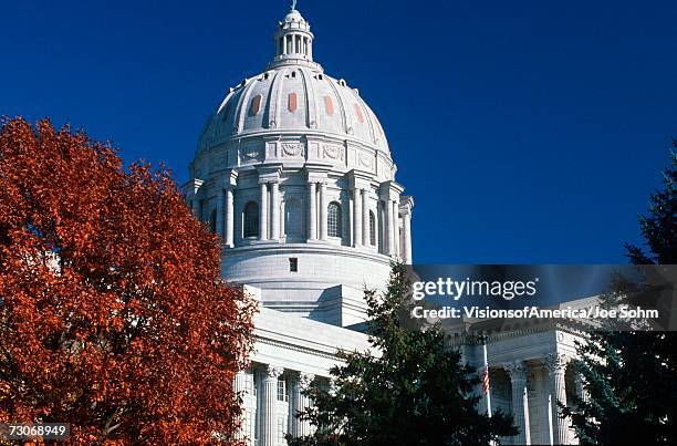 "state capitol of missouri, jefferson city" - missouri capitol stock pictures, royalty-free photos & images