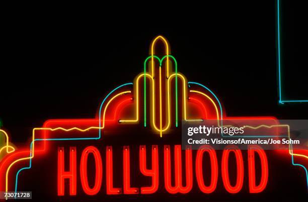 "hollywood neon sign, los angeles, california" - hollywood sign at night fotografías e imágenes de stock