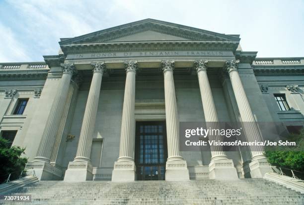 "exterior of benjamin franklin institute, philadelphia, pa" - franklin institute science museum stock pictures, royalty-free photos & images