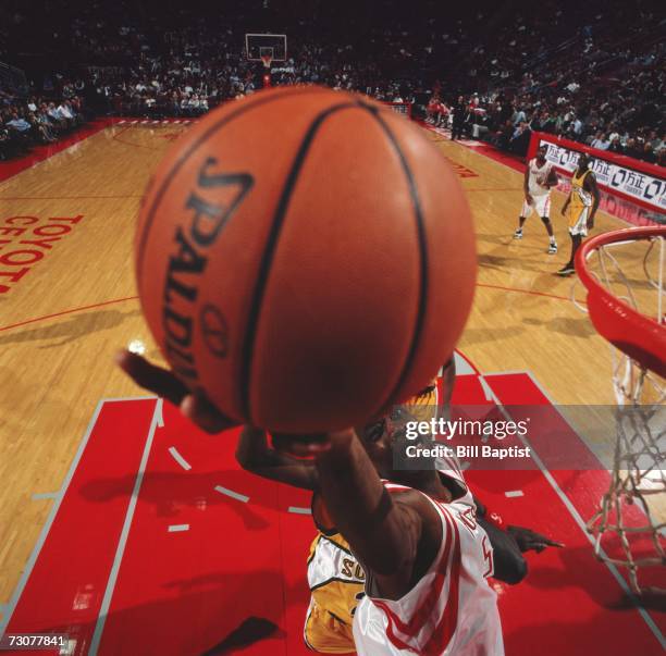 Mutamba Houston Rockets Dikembe Mutombo Sonics Photos and Premium High Res Pictures - Getty Images