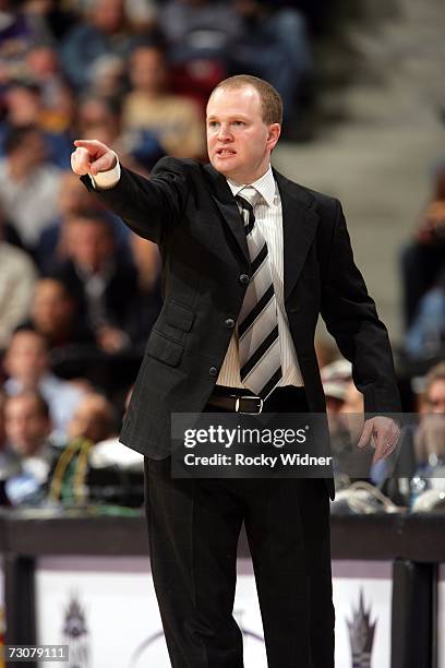 New Jersey Nets head coach Lawrence Frank calls a play from the sideline against the Sacramento Kings on January 22, 2007 at ARCO Arena in...