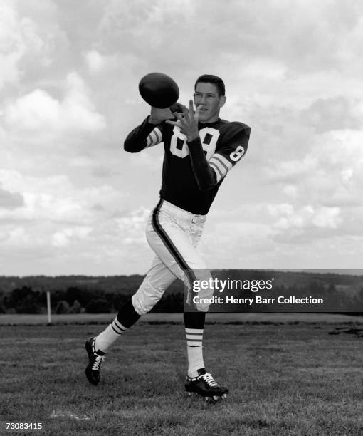 Wide receiver John Havlicek, of the Cleveland Browns, poses for an action portrait during training camp in July, 1962 at Hiram College in Hiram, Ohio.