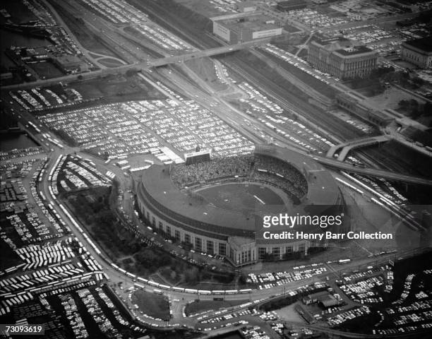 An aerial view of Cleveland Municipal Stadium, home of the Cleveland Browns, during a game on October 27, 1963 between the New York Giants and the...