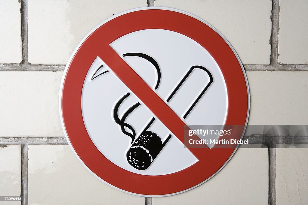 ?No smoking? sign